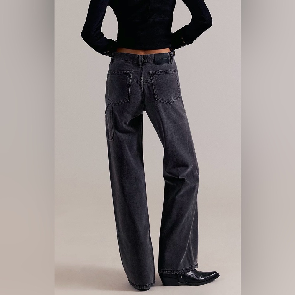 WE THE FREE Tinsley Baggy Mid Rise Straight leg black denim jeans - size 31 - Picture 1 of 9